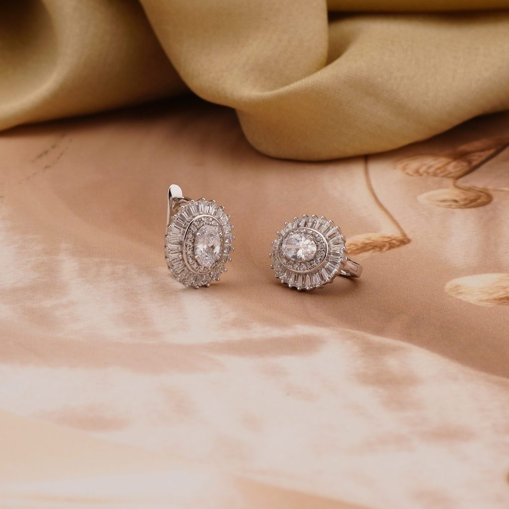 AGOR 925 Sterling Silver Oval Halo Stud Earrings, Rhodium Plated Statement Jewellery for Women