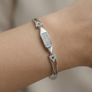 925 Sterling Silver Cushion Shape Station Hinged Bangle Bracelet Jewellery for Women High Polish Finish