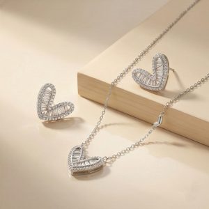 AGOR 925 Sterling Silver Stylized Heart Pendant Necklace and Earring Set Jewellery