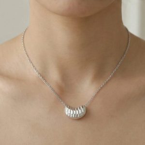 AGOR 925 Sterling Silver Faceted Geometric Textured Bean Pendant Necklace Jewellery for Women