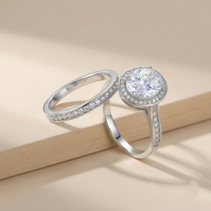 AGOR 925 Sterling Silver Oval Halo Bridal Set of 2 Rings Jewellery for Women