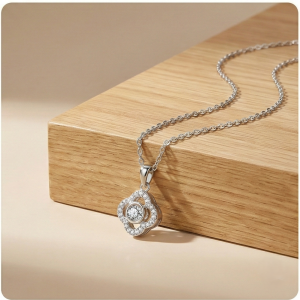 AGOR 925 Sterling Silver Dancing Stone Floral Clover Pendant Necklace Jewellery for Women