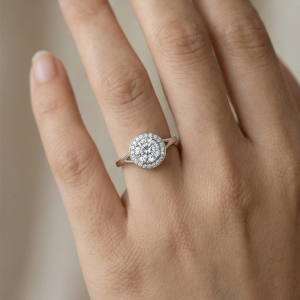 AGOR 925 Sterling Silver Round Halo Split Shank Statement Ring Jewellery for Women