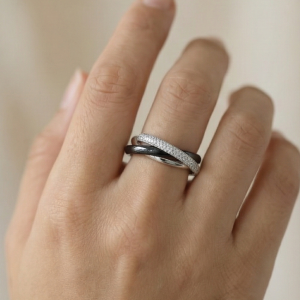 925 Sterling Silver Triple Interlocking Rolling Ring Jewellery with High Polish and Black Matte Finish for Women