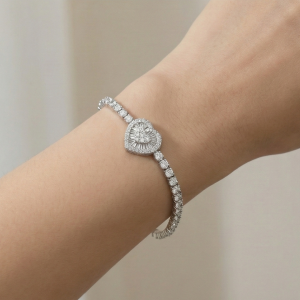 AGOR 925 Sterling Silver Heart Cluster Adjustable Tennis Bracelet Jewellery for Women