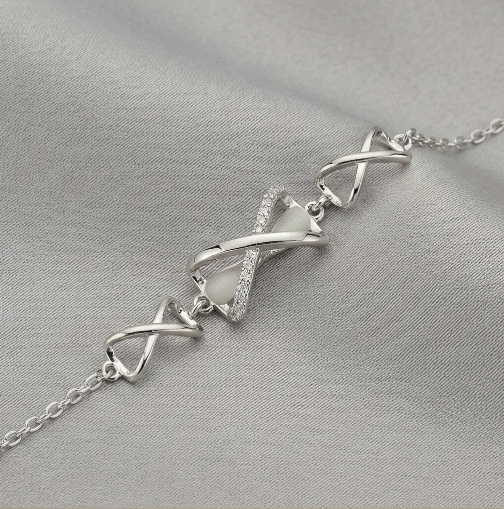 AGOR 925 Sterling Silver Interlocking Twisted Link Bracelet for Women, Textured Finish Modern Jewellery