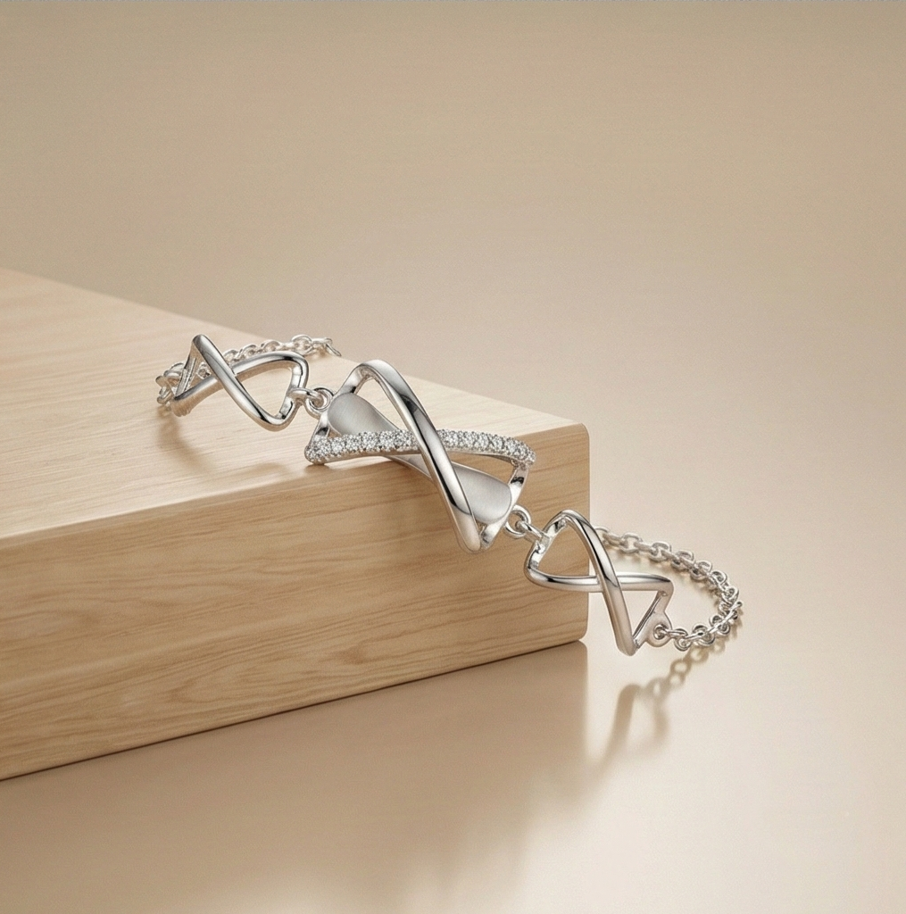 925 Sterling Silver Interlocking Twisted Link Bracelet for Women, Textured Finish Modern Jewellery