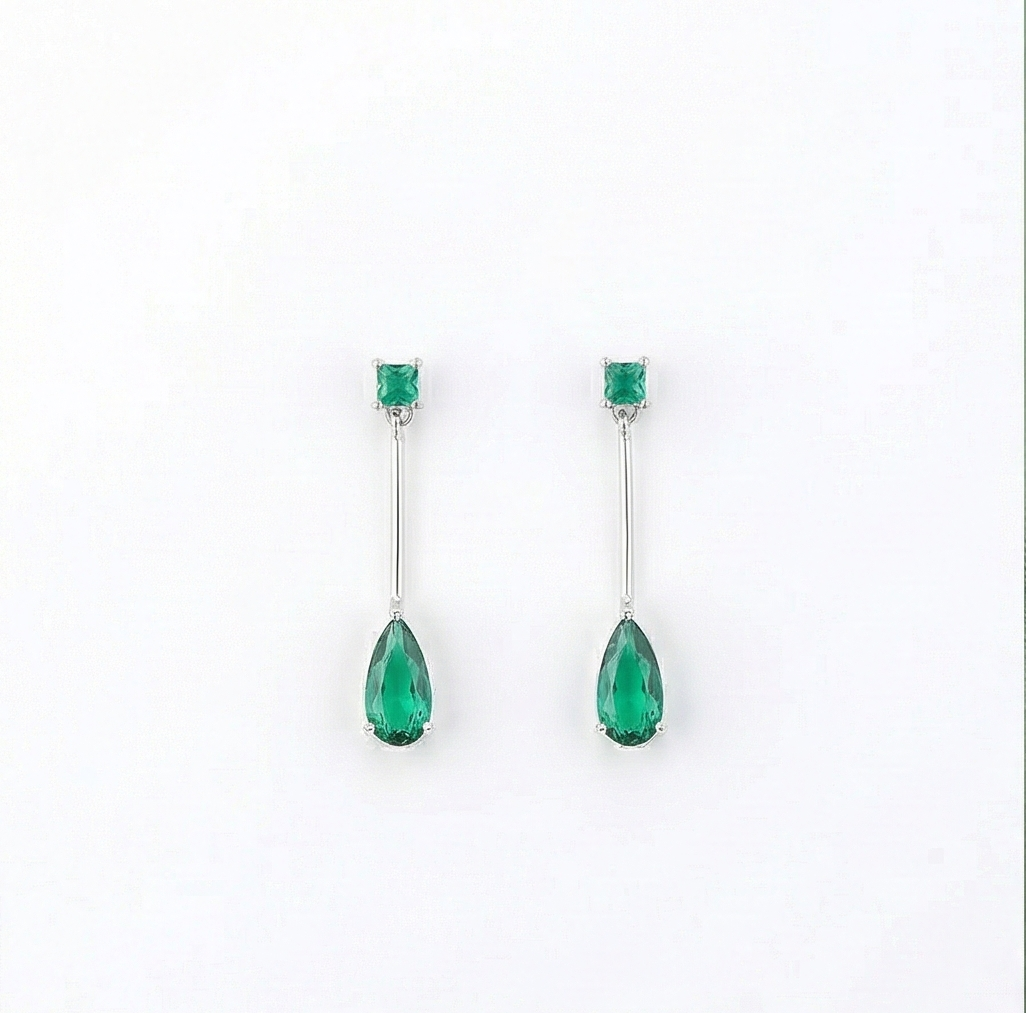 925 Sterling Silver Emerald Green Pear Drop Earrings High Polish Jewellery for Women