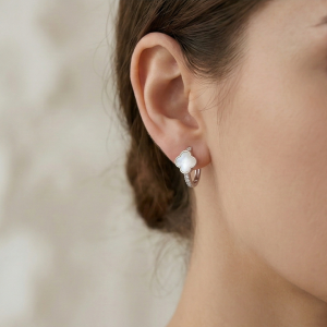 AGOR LUXE 925 Sterling Silver High Polish MOP Clover Drop Hoop Earrings Jewellery for Women