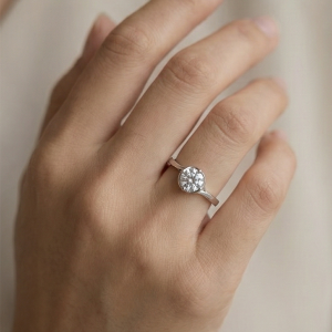 AGOR 925 Sterling Silver Solitaire Swirl Setting Ring for Women, Adjustable Classic Jewellery