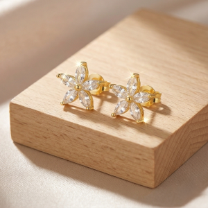 925 Sterling Silver Yellow Gold Plated Floral Stud Earrings for Women Everyday Jewellery