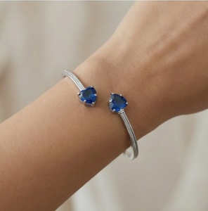 AGOR 925 Sterling Silver Blue Heart Cuff Bracelet High Polish Rhodium Finish Jewellery