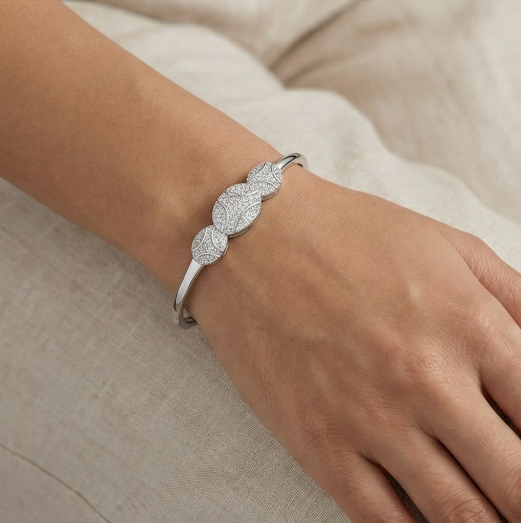 925 Sterling Silver Overlapping Oval Kada Bangle Bracelet High Polish Rhodium Finish Elegant Jewellery