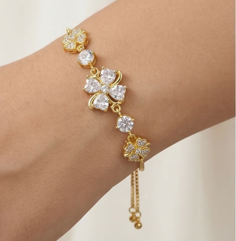 925 Sterling Silver Gold Plated Floral Clover Adjustable Bolo Bracelet Premium Jewellery for Women