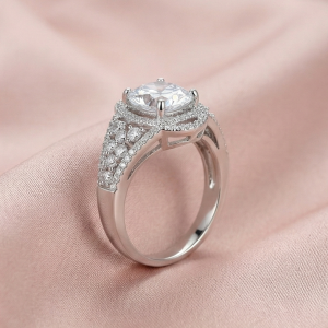 925 Sterling Silver Vintage Style Halo Statement Ring Jewellery with High Polish Rhodium Finish for Women