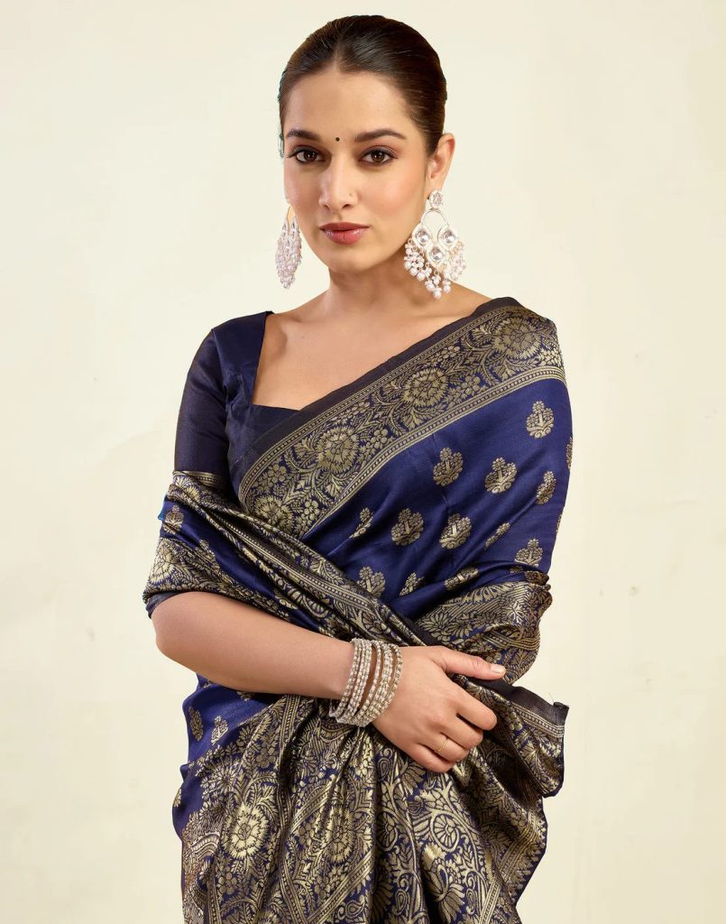 AXONIT Women's Silk Blend Banarasi Jacquard