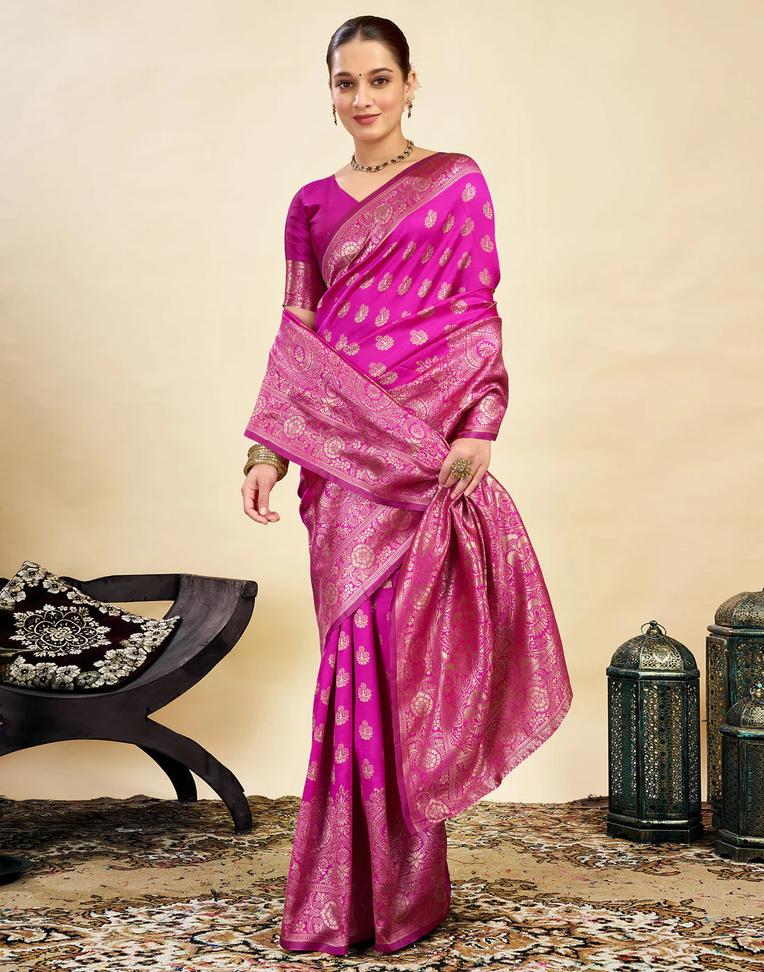 AXONIT Women's Silk Blend Banarasi Jacquard