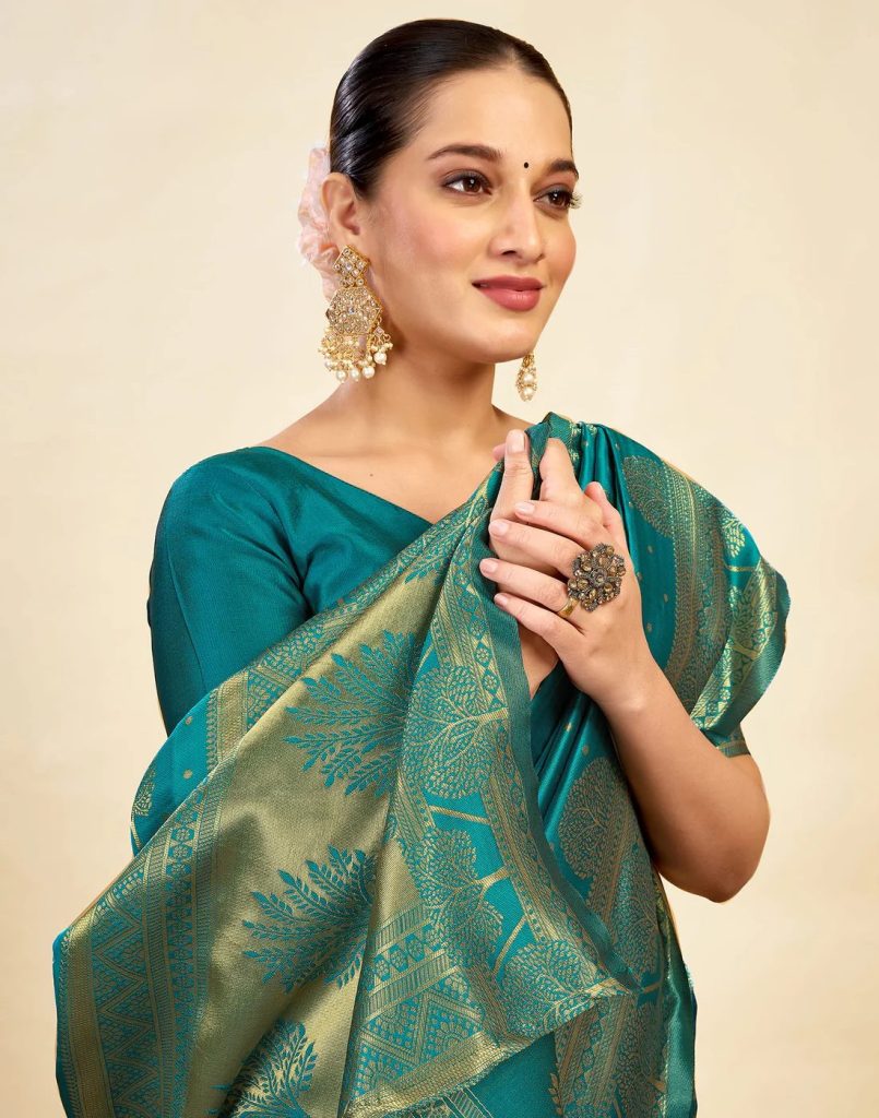 AXONIT Women's Silk Blend Banarasi Jacquard Zari Motifs Design Saree with Unstitched Blouse Piece