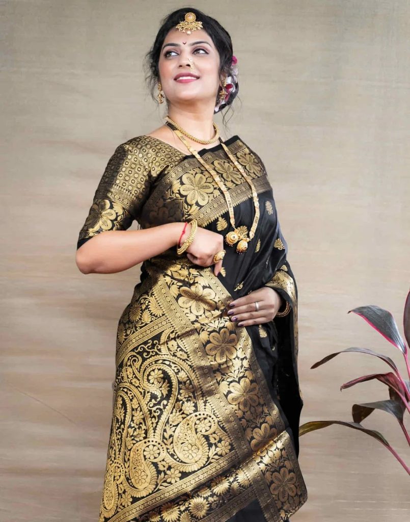 AXONIT Women's Silk Blend Banarasi Jacquard Floral & Paisley Design Saree with Unstitched Blouse Piece
