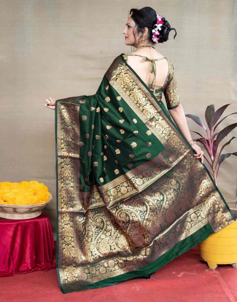 AXONIT Women's Silk Blend Banarasi Jacquard Floral & Paisley Design Saree with Unstitched Blouse Piece