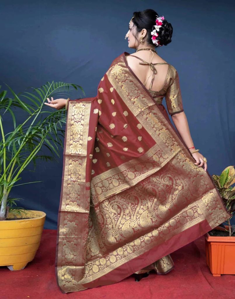 AXONIT Women's Silk Blend Banarasi Jacquard Floral & Paisley Design Saree with Unstitched Blouse Piece