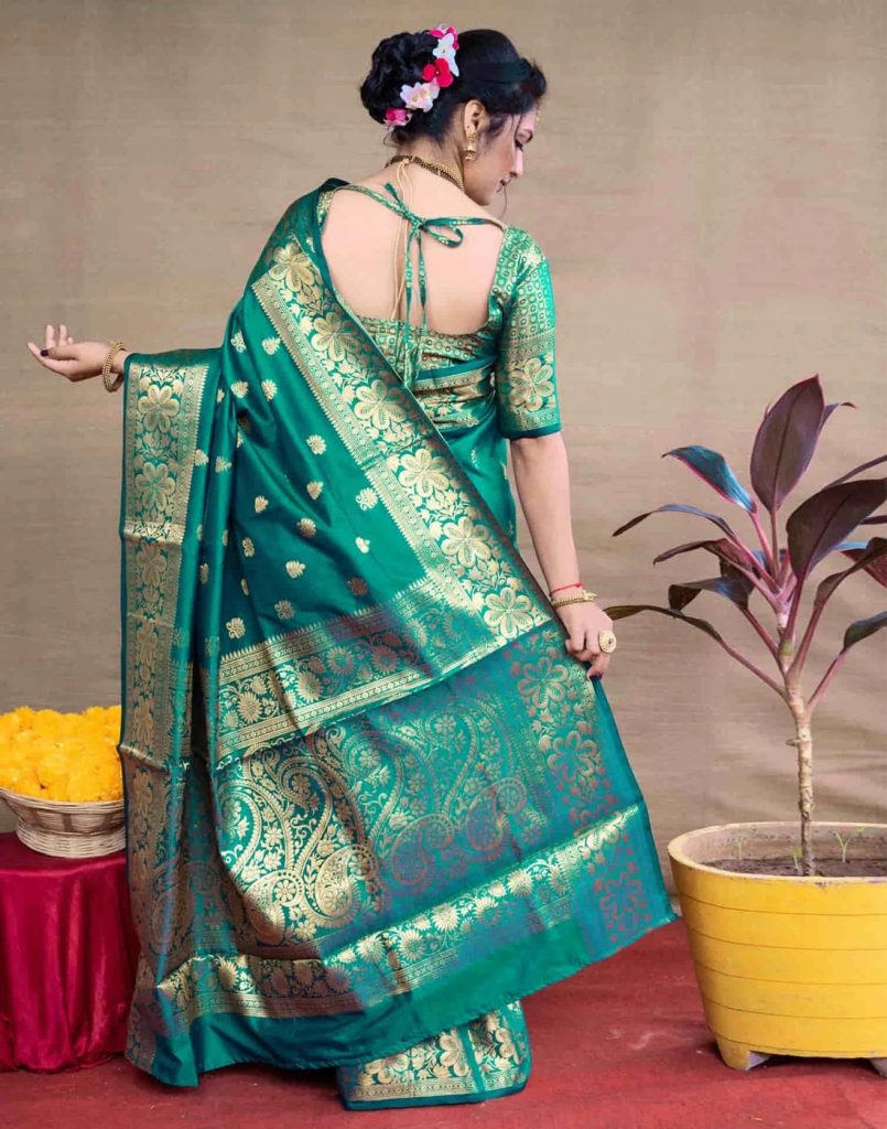 AXONIT Women's Silk Blend Banarasi Jacquard Floral & Paisley Design Saree with Unstitched Blouse Piece