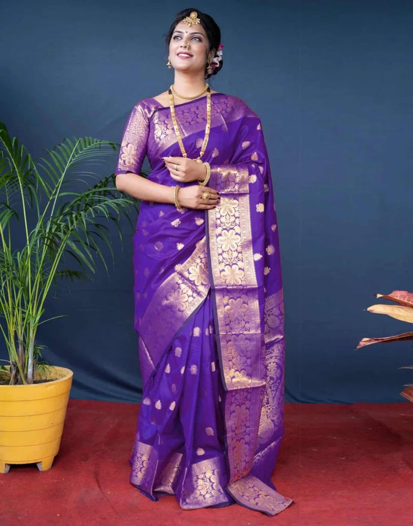 AXONIT Women's Silk Blend Banarasi Jacquard Floral & Paisley Design Saree with Unstitched Blouse Piece