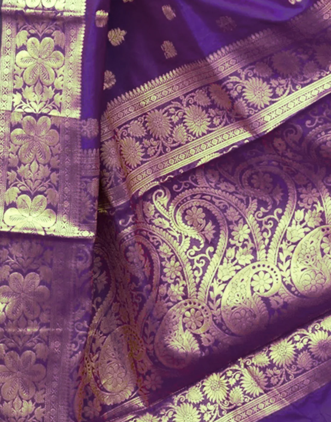 AXONIT Women's Silk Blend Banarasi Jacquard Floral & Paisley Design Saree with Unstitched Blouse Piece