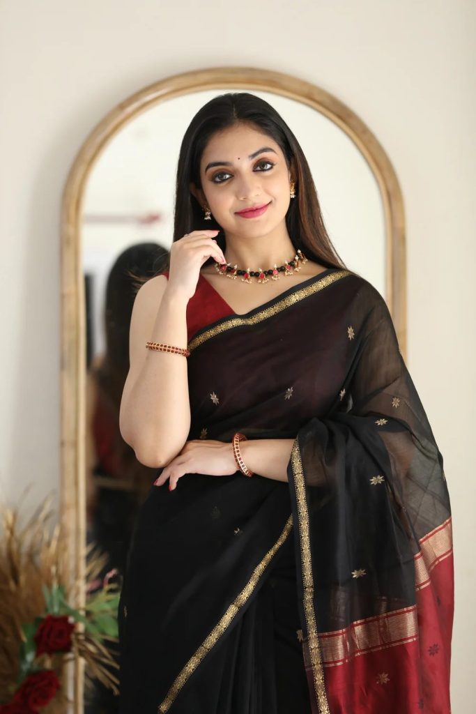 AXONIT Women's Cotton Saree with Zari Motifs & Dual Tone Finish with Unstitched Blouse Piece