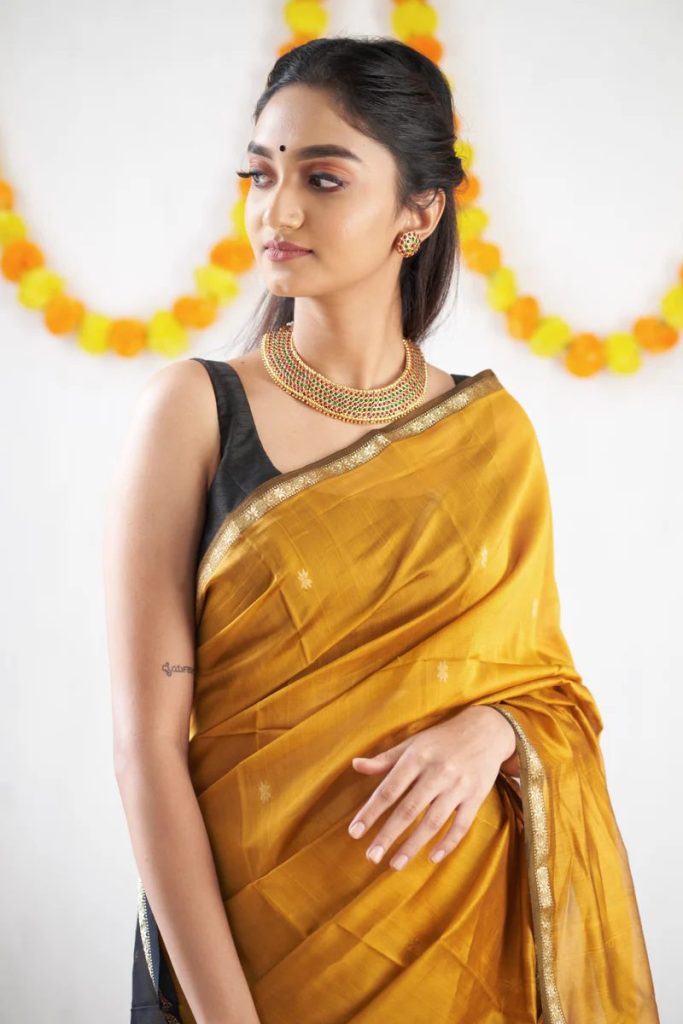 AXONIT Women's Cotton Saree with Zari Motifs & Dual Tone Finish with Unstitched Blouse Piece