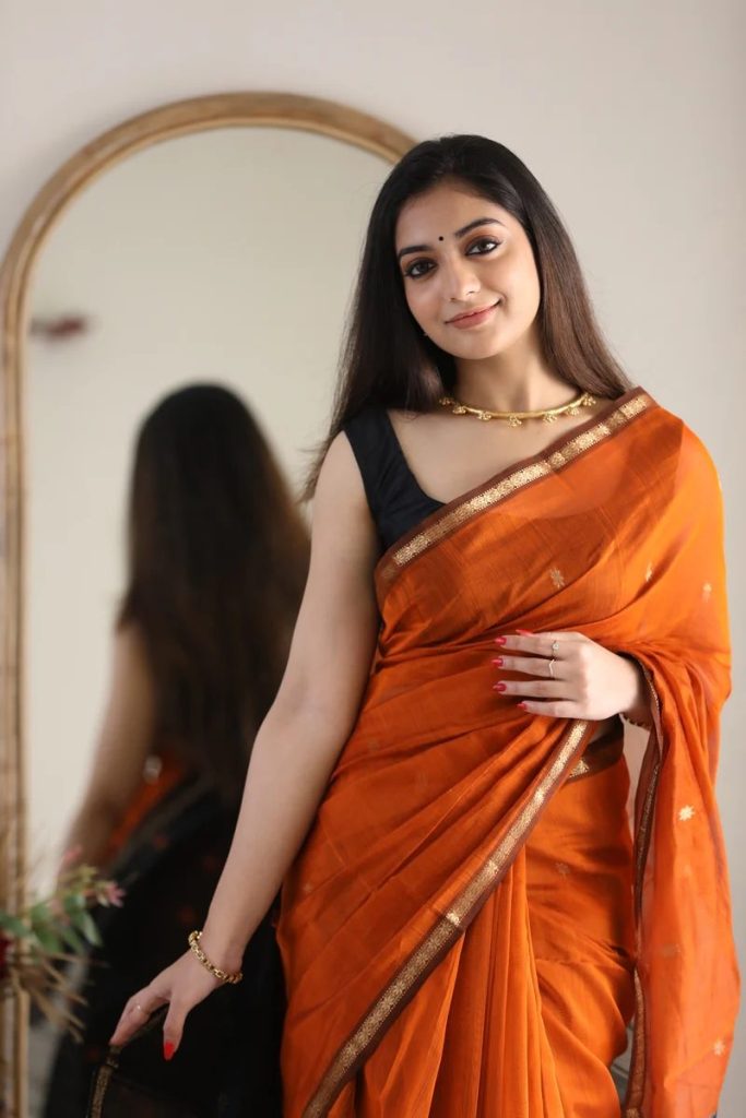 AXONIT Women's Cotton Saree with Zari Motifs & Dual Tone Finish with Unstitched Blouse Piece
