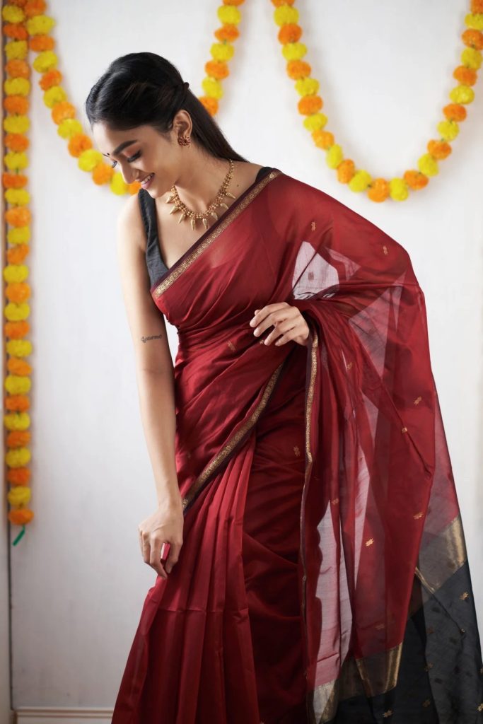AXONIT Women's Cotton Saree with Zari Motifs & Dual Tone Finish with Unstitched Blouse Piece