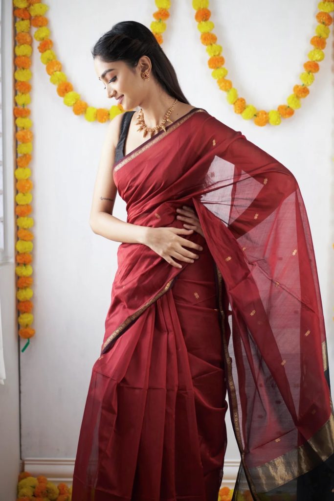 AXONIT Women's Cotton Saree with Zari Motifs & Dual Tone Finish with Unstitched Blouse Piece
