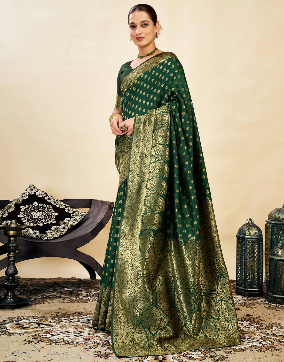 AXONIT Women's Silk Blend Banarasi Jacquard Classic Motif Design Saree with Unstitched Blouse Piece