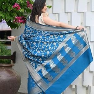 AXONIT Women's Silk Saree with Floral & Paisley Weaving & Traditional Golden Pallu with Unstitched Blouse Piece