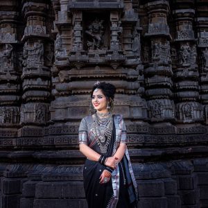 AXONIT Women's Premium Cotton Saree with Silver Zari Butti Weaving with Contrast Red Border with Unstitched Blouse Piece - Black