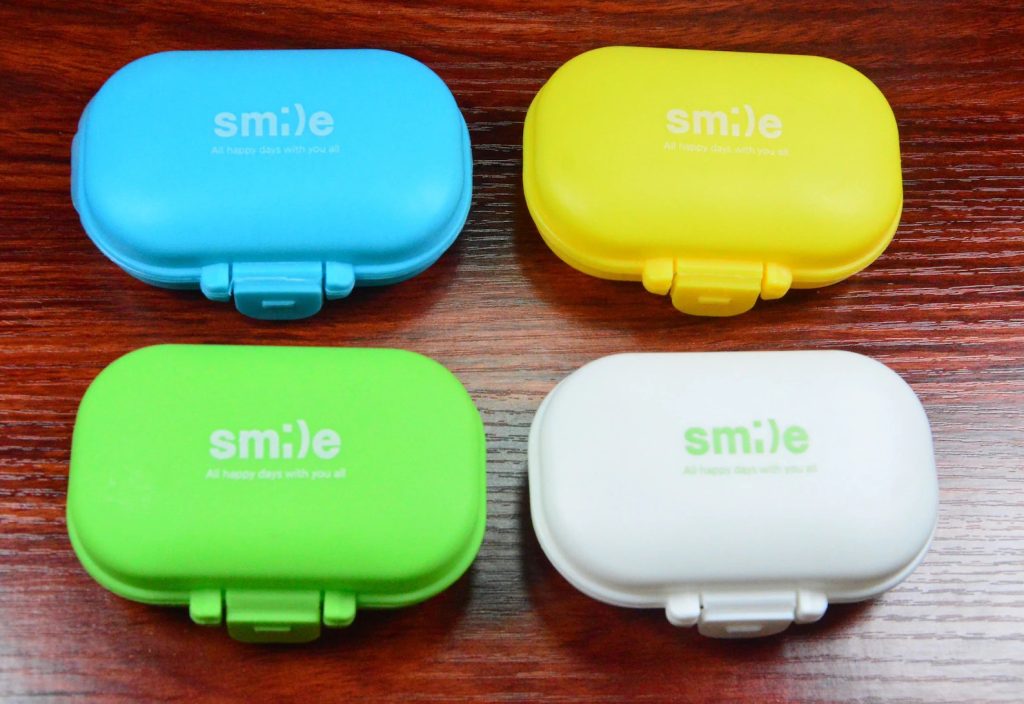Rashi Collection 4-Compartment Portable Mini Pill Organizer | Moisture-Proof Travel Pill Box for Vitamins & Supplements | Pocket-Sized Daily Medicine Dispenser (Random Color)