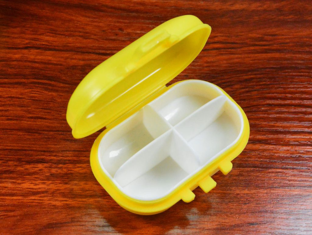 Rashi Collection 4-Compartment Portable Mini Pill Organizer | Moisture-Proof Travel Pill Box for Vitamins & Supplements | Pocket-Sized Daily Medicine Dispenser (Random Color)