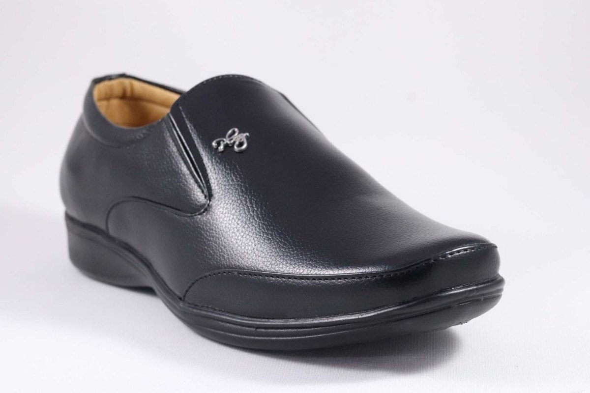 WUGO Men's Black Formal Shoes, FK1002-BLK