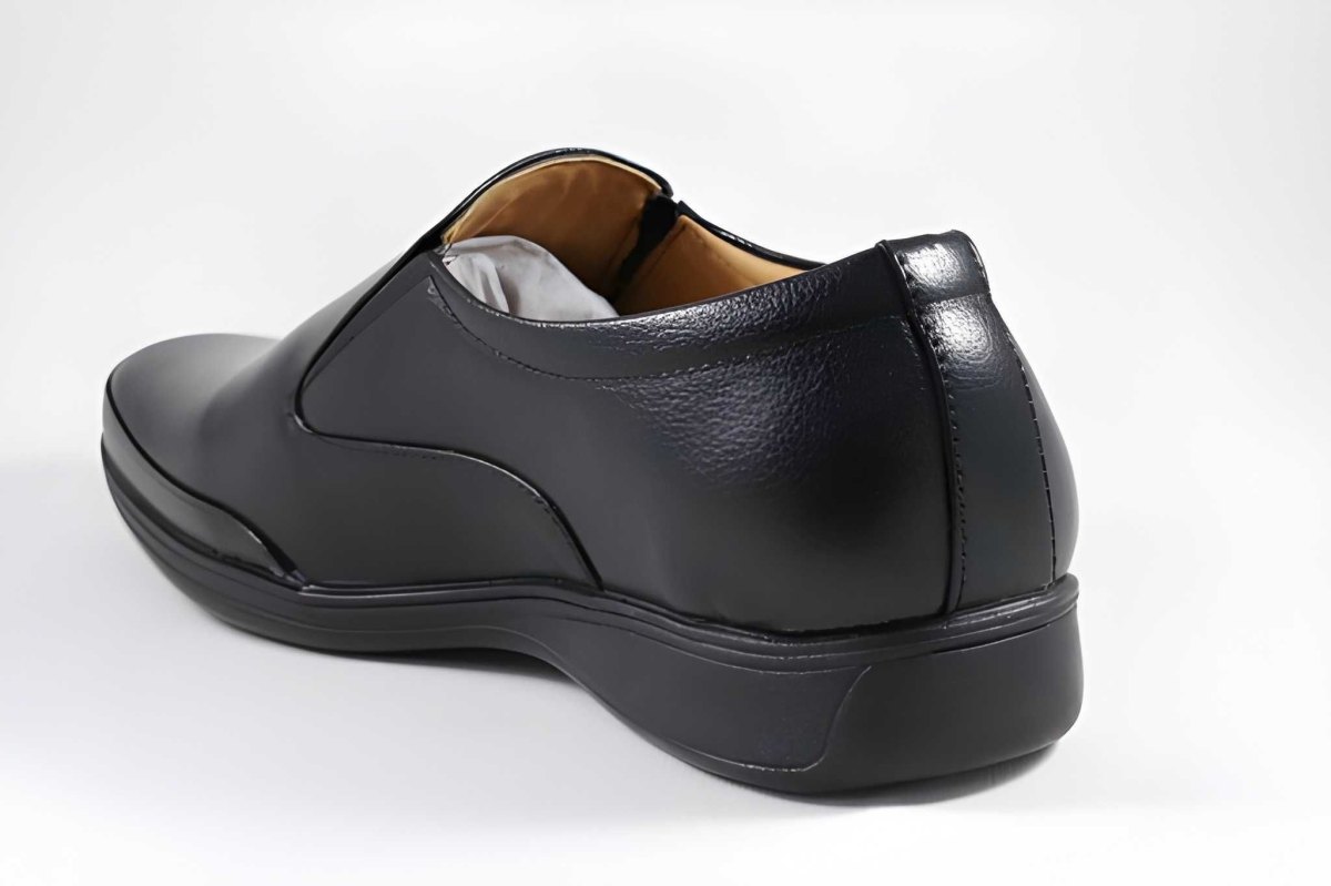 WUGO Men's Black Formal Shoes, FK1002-BLK