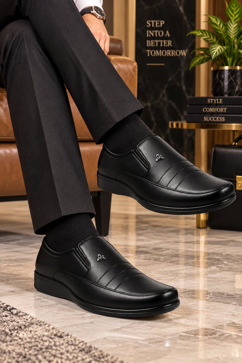 WUGO Men's Black Formal Shoes, FOX-1005-BLK