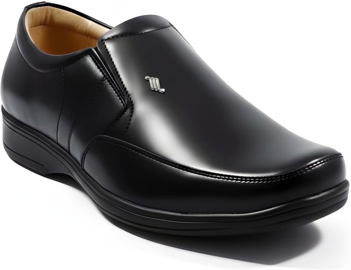 WUGO Men's Black Formal Shoes, FOX-5024-BLK