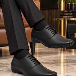 WUGO Men's Black Formal Shoes, FOX1003-BLK