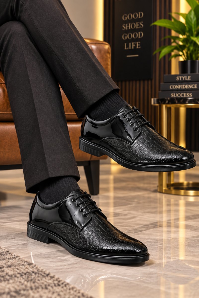 WUGO Men's Black Formal Shoes, FOX1004-BLK