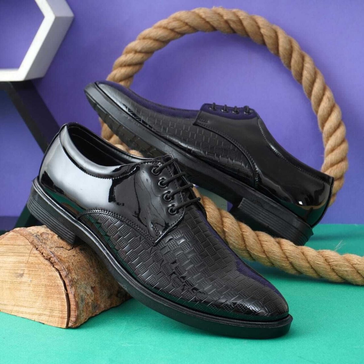 WUGO Men's Black Formal Shoes, FOX1004-BLK