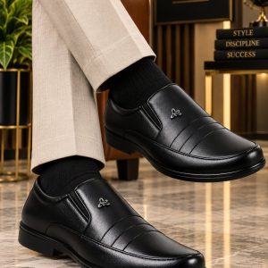 WUGO Men’s Black Formal Shoes, FX-1005-BLK