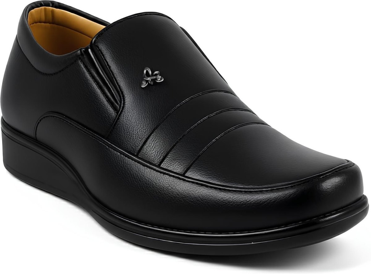 WUGO Men's Black Formal Shoes, FX-1005-BLK