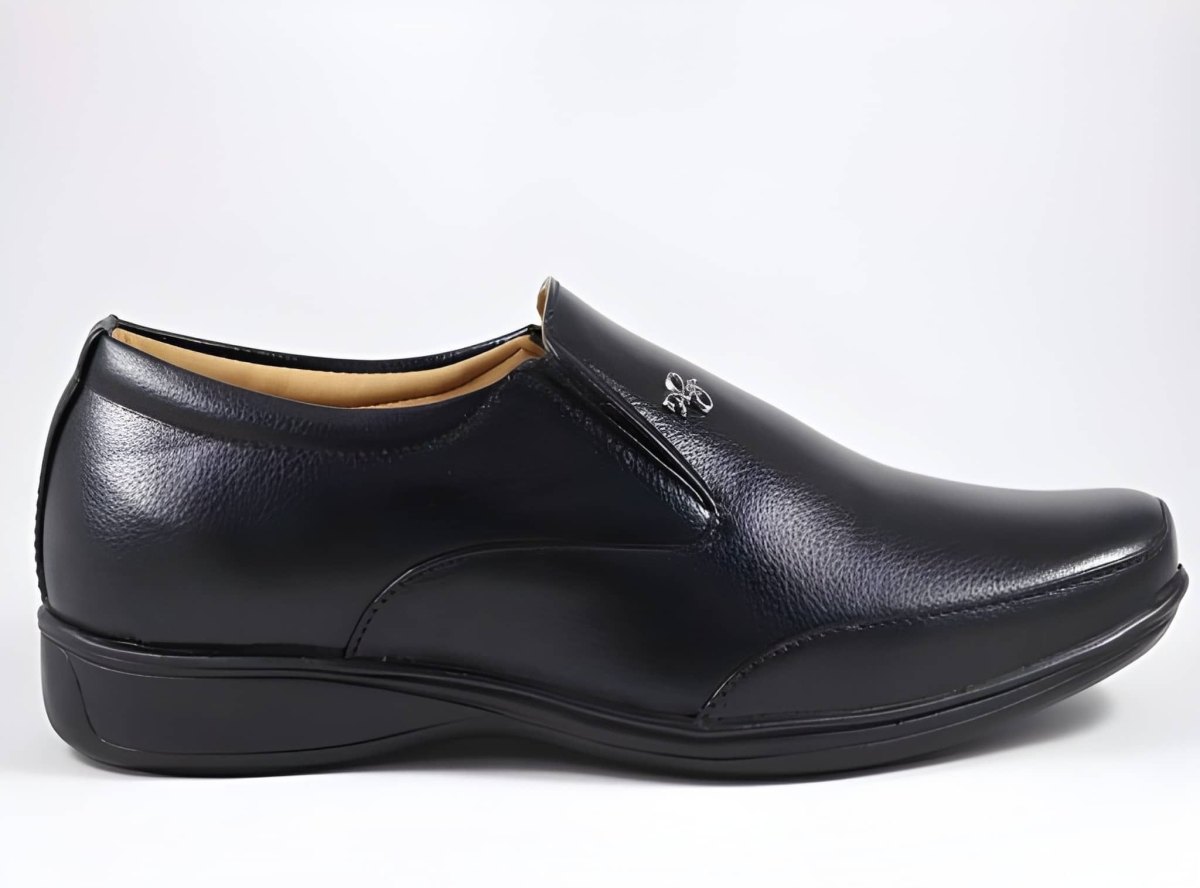 WUGO Men's Black Formal Shoes, FX1002-BLK