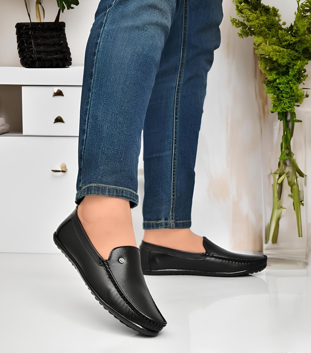 WUGO Men's Black Casual Loafers, LOAFFER GOLA BLK