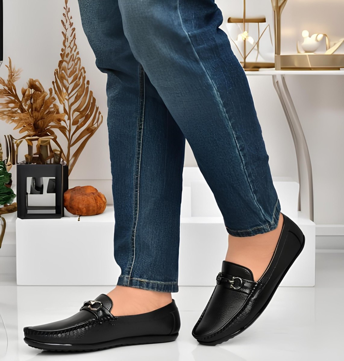 WUGO Men's Black Casual Loafers, LOAFFER MILD-BLK